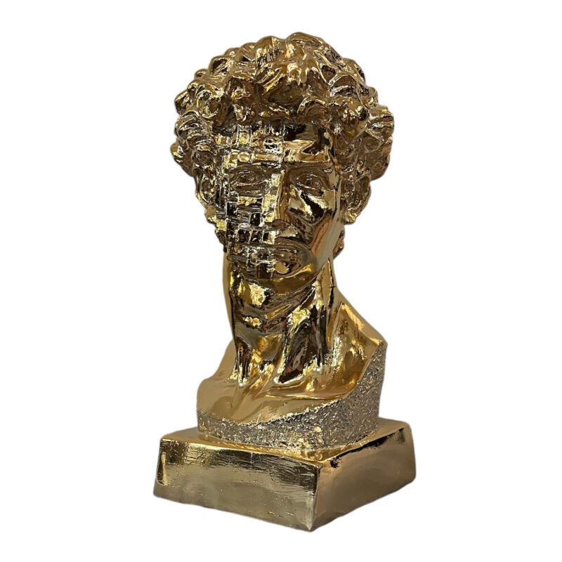 Złota figurka David 32 cm