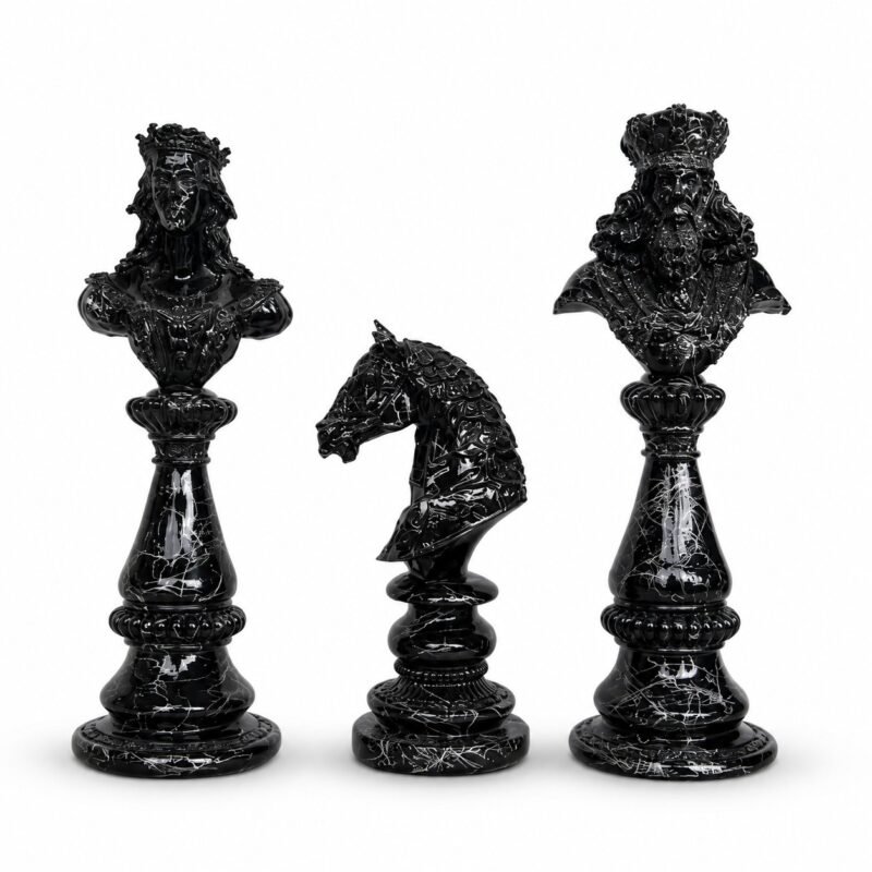 Zestaw trzech czarnych marmurowych figurek szachowych 28cm